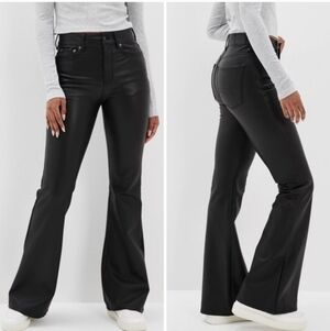 NWT American Eagle Stretch Vegan Leather Super High-Waisted Flare Pants Black 12